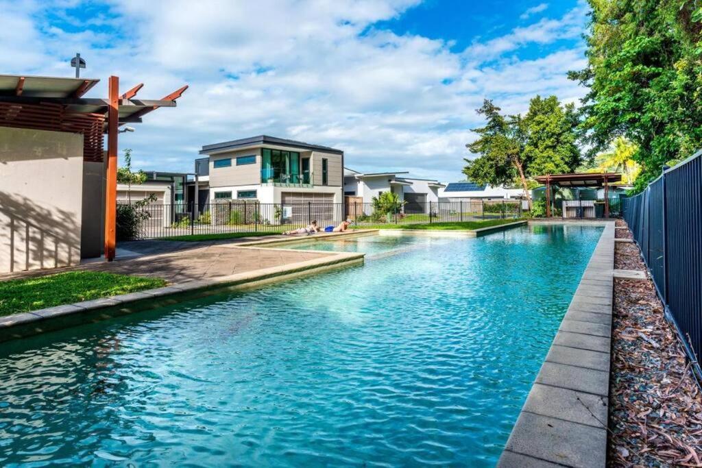 Blue Lagoon Villa B แคนส์ ภายนอก รูปภาพ